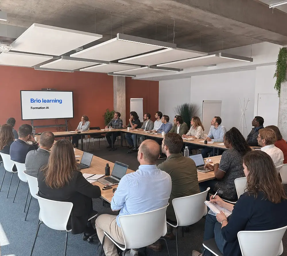 Une session de formation à l'intelligence artificielle en salle, chez Brio Learning